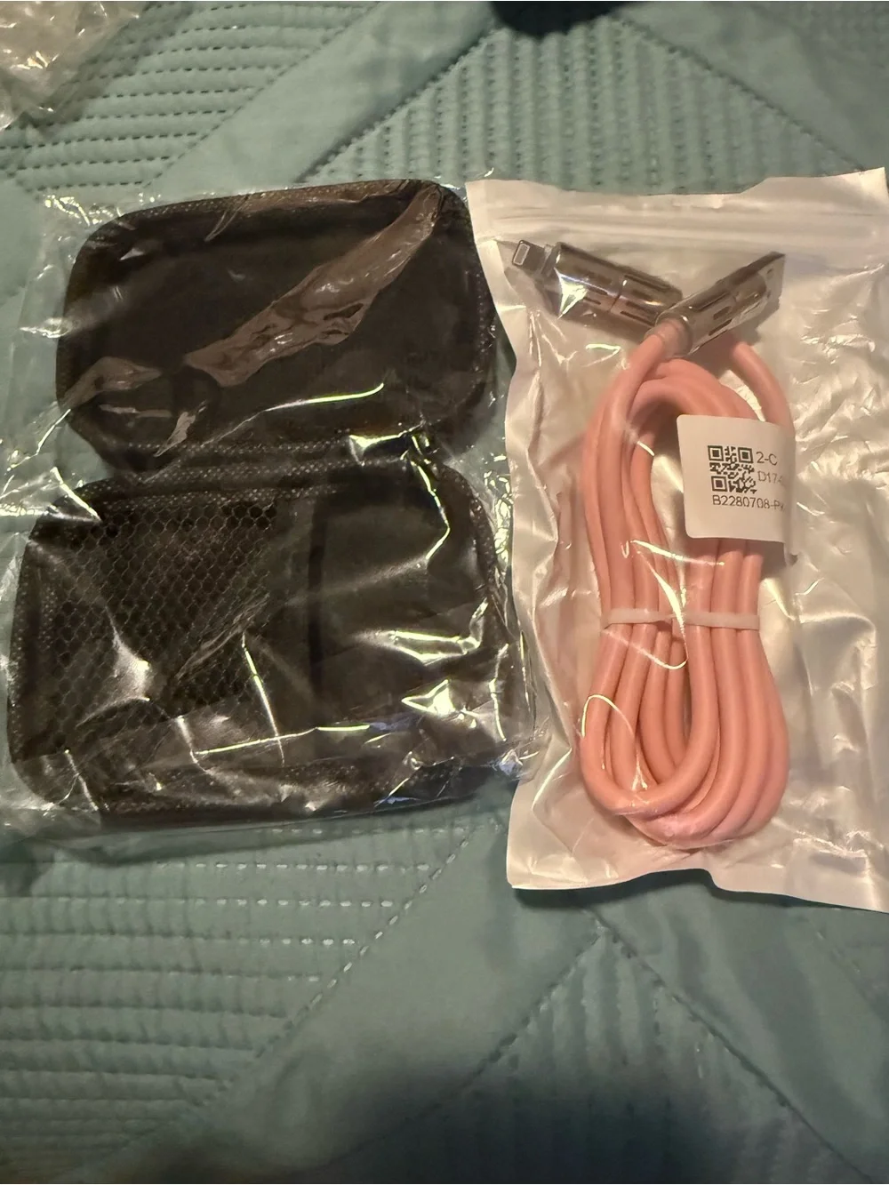 4-in-1 multi-charging cable With Storage Case